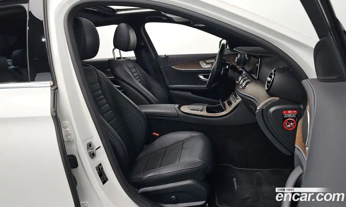 Mercedes-Benz E-Class 2022 2.0 Автомат в Москве № 224794, фото 7