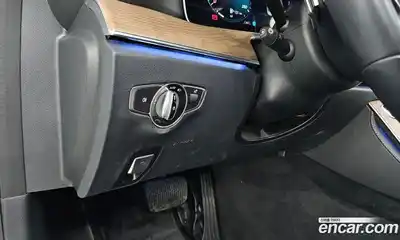 Mercedes-Benz E-Class 2022 2.0 Автомат в Москве № 224794, миниатюра 9