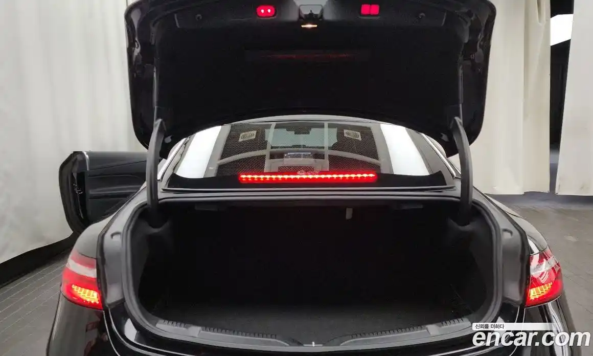 Mercedes-Benz E-Class 2019 1.9 Автомат в Москве № 224892, фото 20