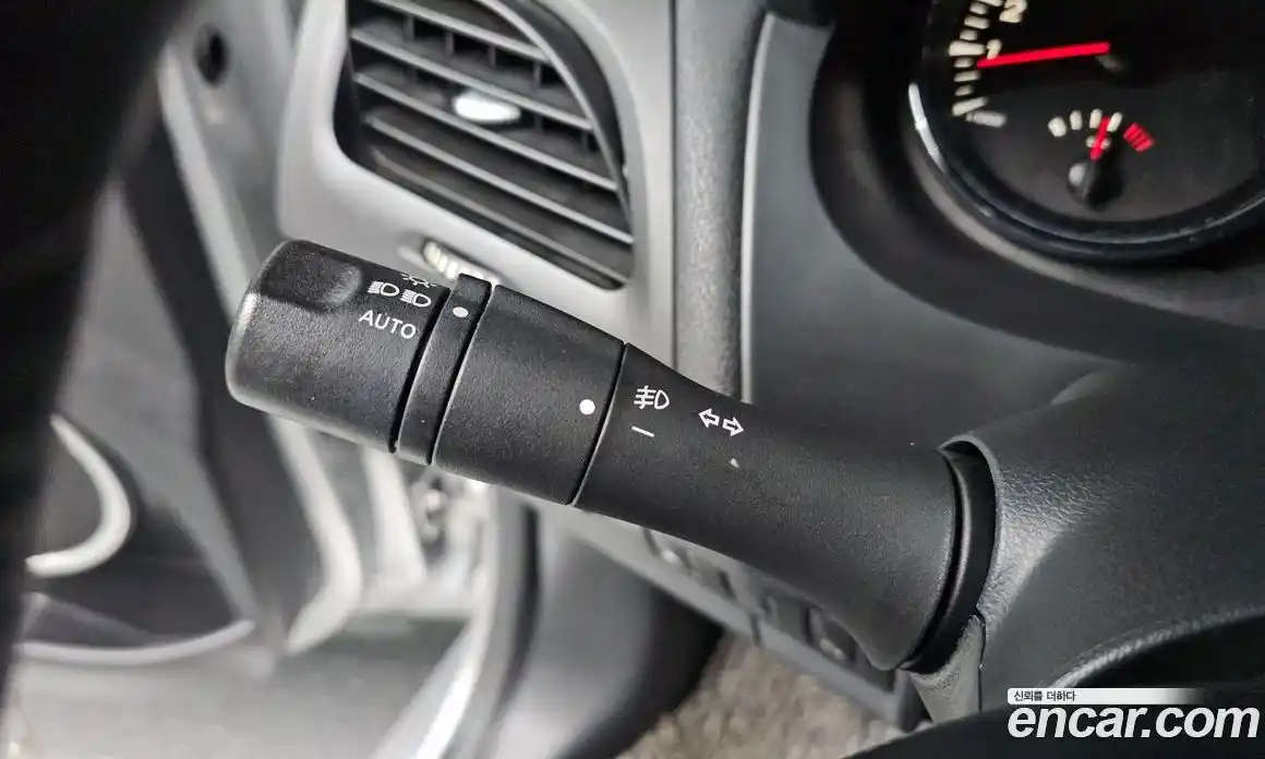 Renault SM3 2011 1.6 Автомат в Москве № 225958, фото 16