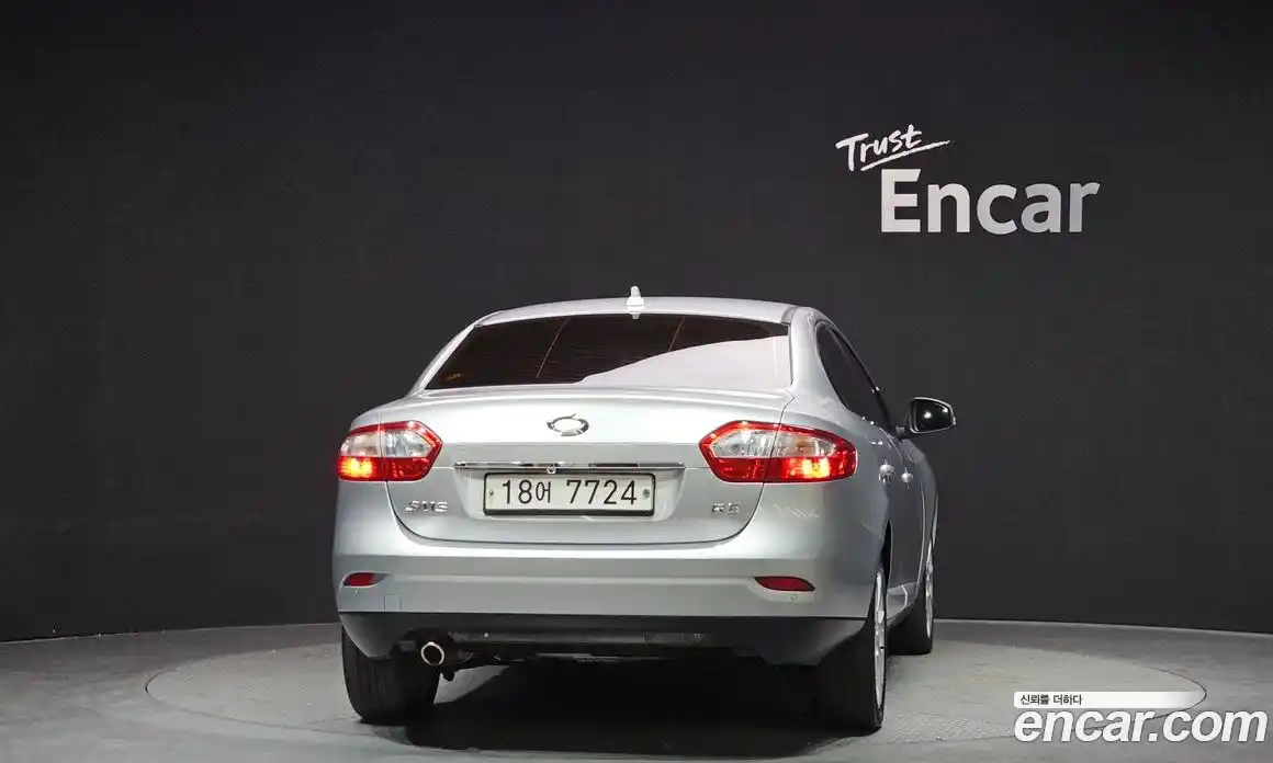 Renault SM3 2011 1.6 Автомат в Москве № 225958, фото 17