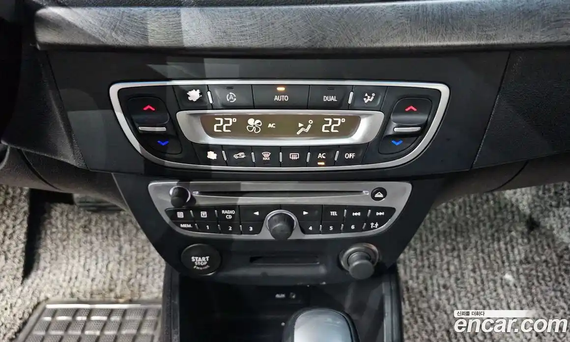 Renault SM3 2011 1.6 Автомат в Москве № 225958, фото 3