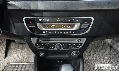 Renault SM3 2011 1.6 Автомат в Москве № 225958, миниатюра 3