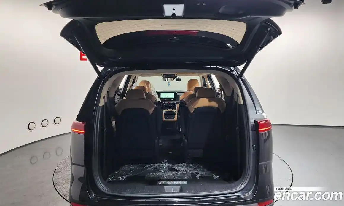 Kia Canival 2022 3.5 Автомат в Москве № 22803, фото 10