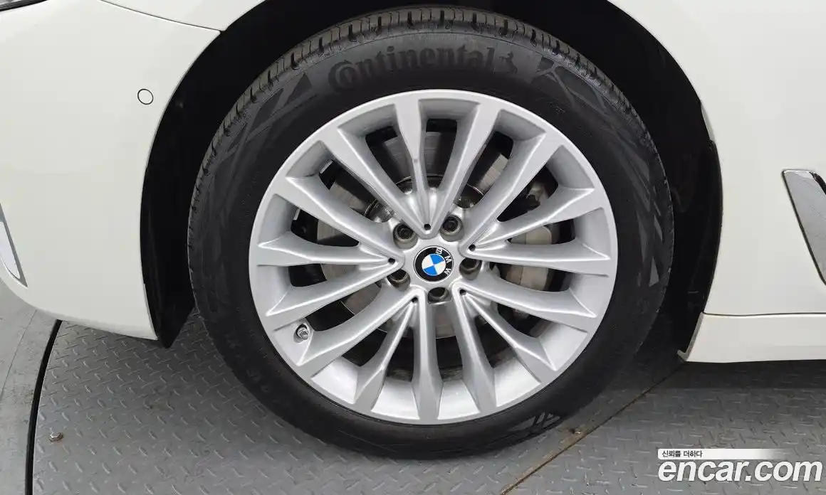 BMW 5-Series 2021 2.0 Автомат в Москве № 228379, фото 16