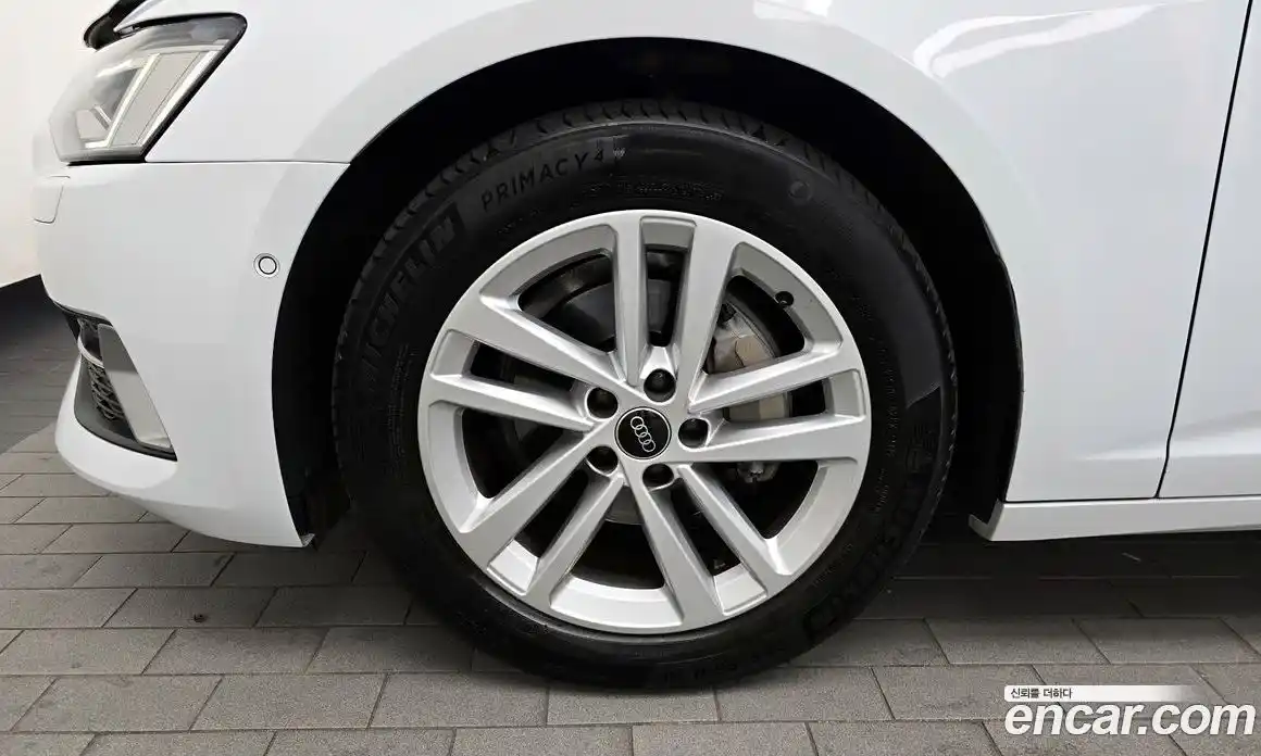 Audi A6 2023 2.0 Автомат в Москве № 229743, фото 17