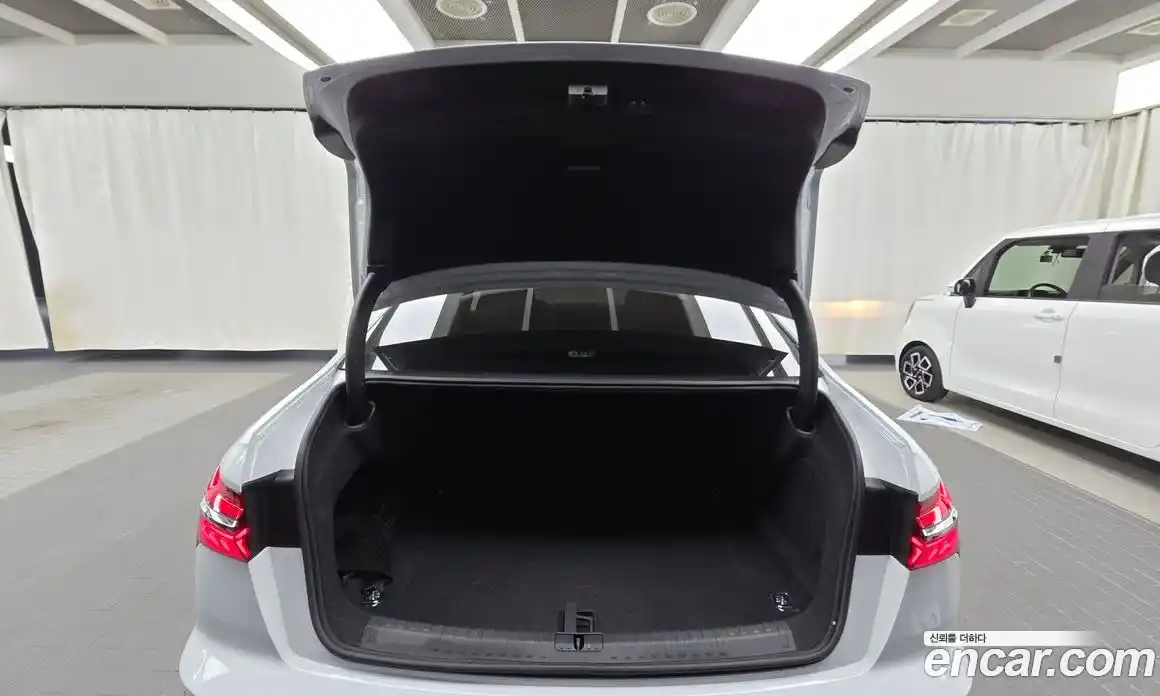 Audi A6 2023 2.0 Автомат в Москве № 229743, фото 7