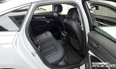 Audi A6 2023 2.0 Автомат в Москве № 229743, миниатюра 8