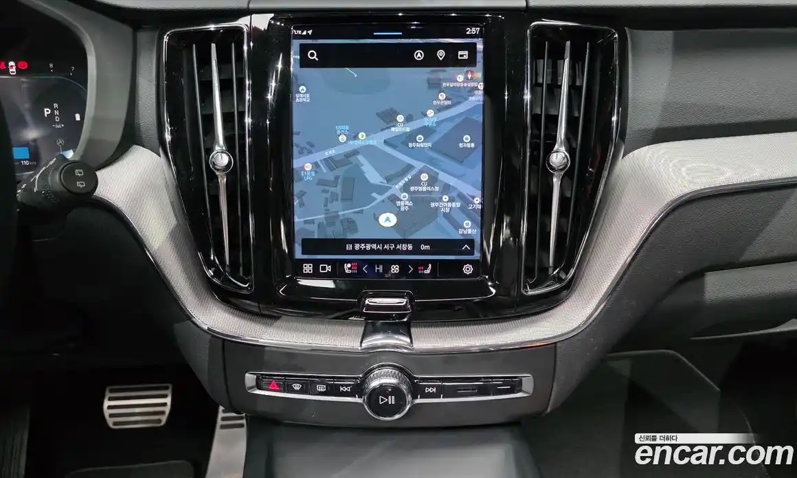 Volvo XC60 2022 2.0 Автомат в Москве № 230367, фото 15