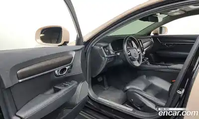 Volvo V90 2017 2.0 Автомат в Москве № 230549, миниатюра 10