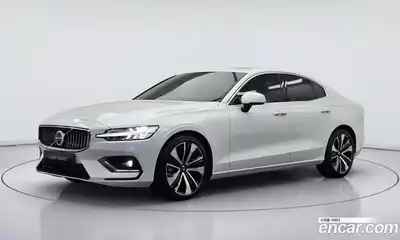 Volvo S60, 2023
