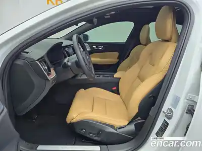 Volvo S60 2023 2.0 Автомат в Москве № 230822, миниатюра 10