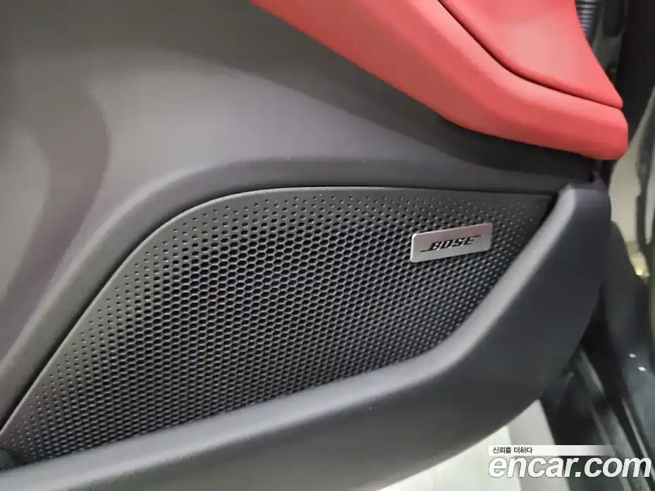 Porsche Taycan 2023 0.6 Автомат в Москве № 231060, фото 13