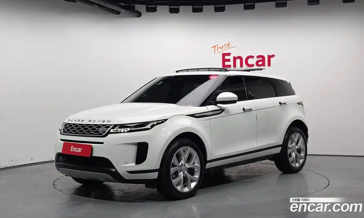 Land Rover Range-Rover Evoque 2022 2.0 Автомат в Москве № 231229, фото 1