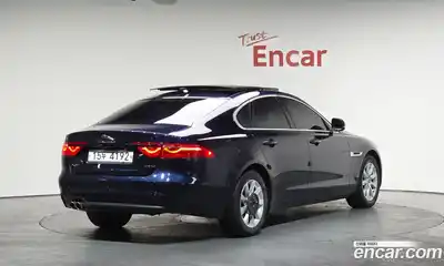 Jaguar XF 2017 2.0 Автомат в Москве № 239893, миниатюра 11