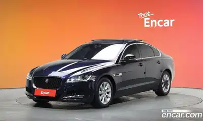 Jaguar XF 2017 2.0 Автомат в Москве № 239893, миниатюра 2
