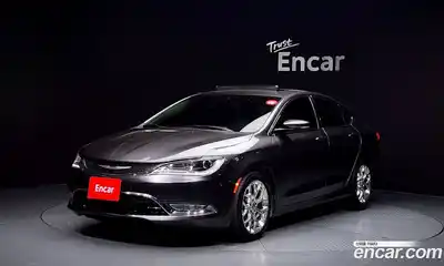 Chrysler 200, 2015