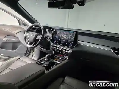 Lexus RX 2023 2.5 Автомат в Москве № 254331, миниатюра 6