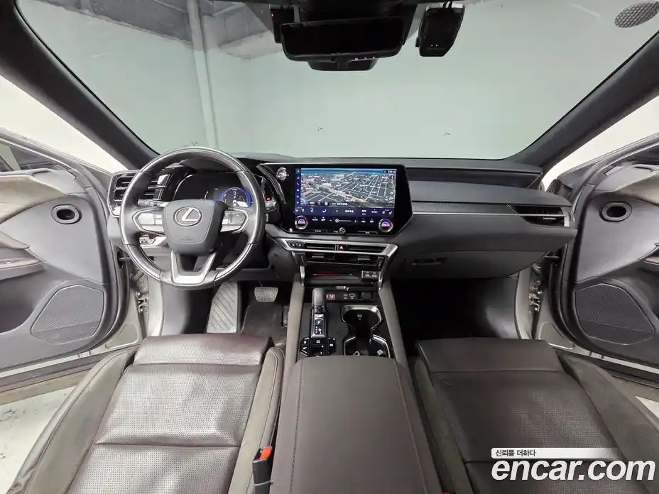 Lexus RX 2023 2.5 Автомат в Москве № 254331, фото 7