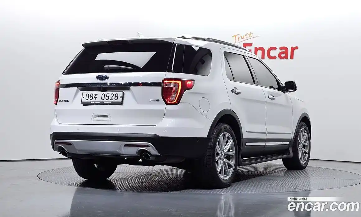 Ford Explorer 2016 2.3 Автомат в Москве № 255590, фото 6