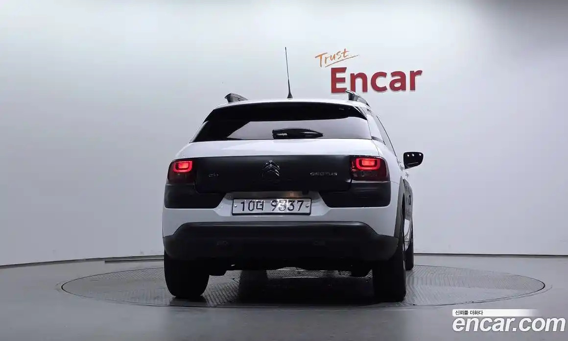 Citroen C4 Cactus 2017 1.6 Автомат в Москве № 256792, фото 4