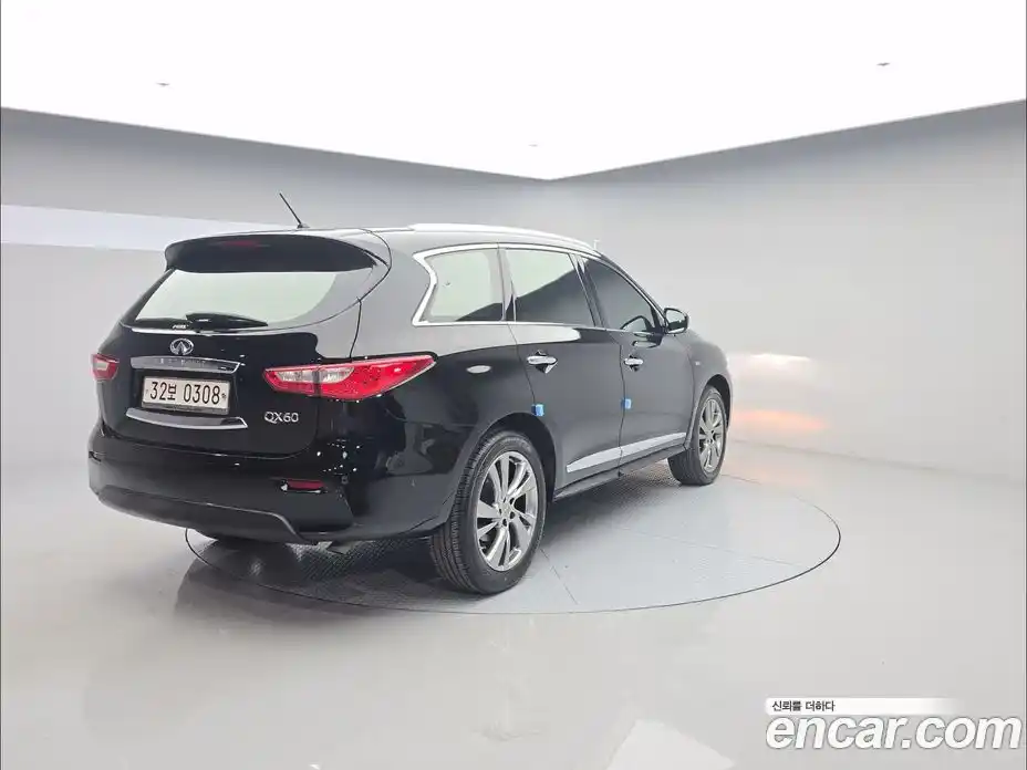 Infiniti QX60 2015 3.5 Автомат в Москве № 258780, фото 4