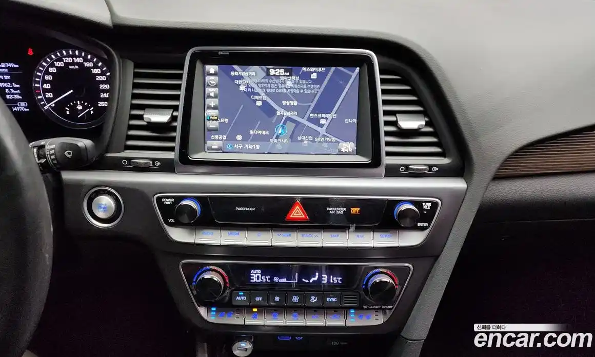 Hyundai Sonata 2019 2.0 Автомат в Москве № 2711, фото 13