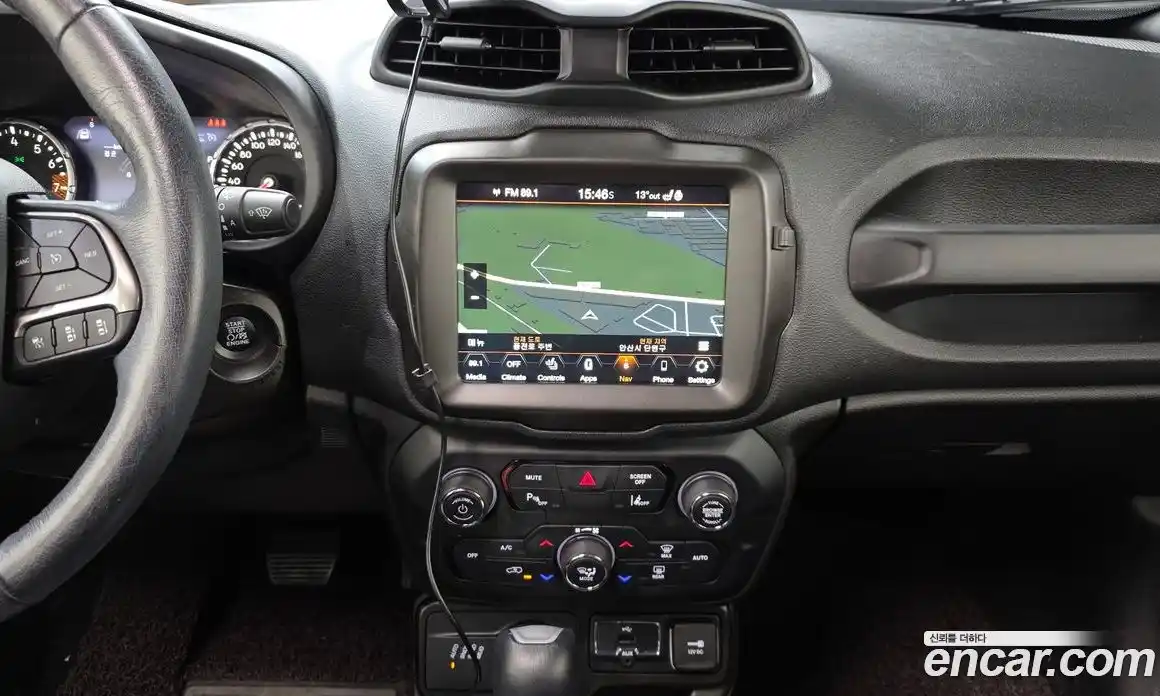 Jeep Renegade 2021 2.4 Автомат в Москве № 273265, фото 13