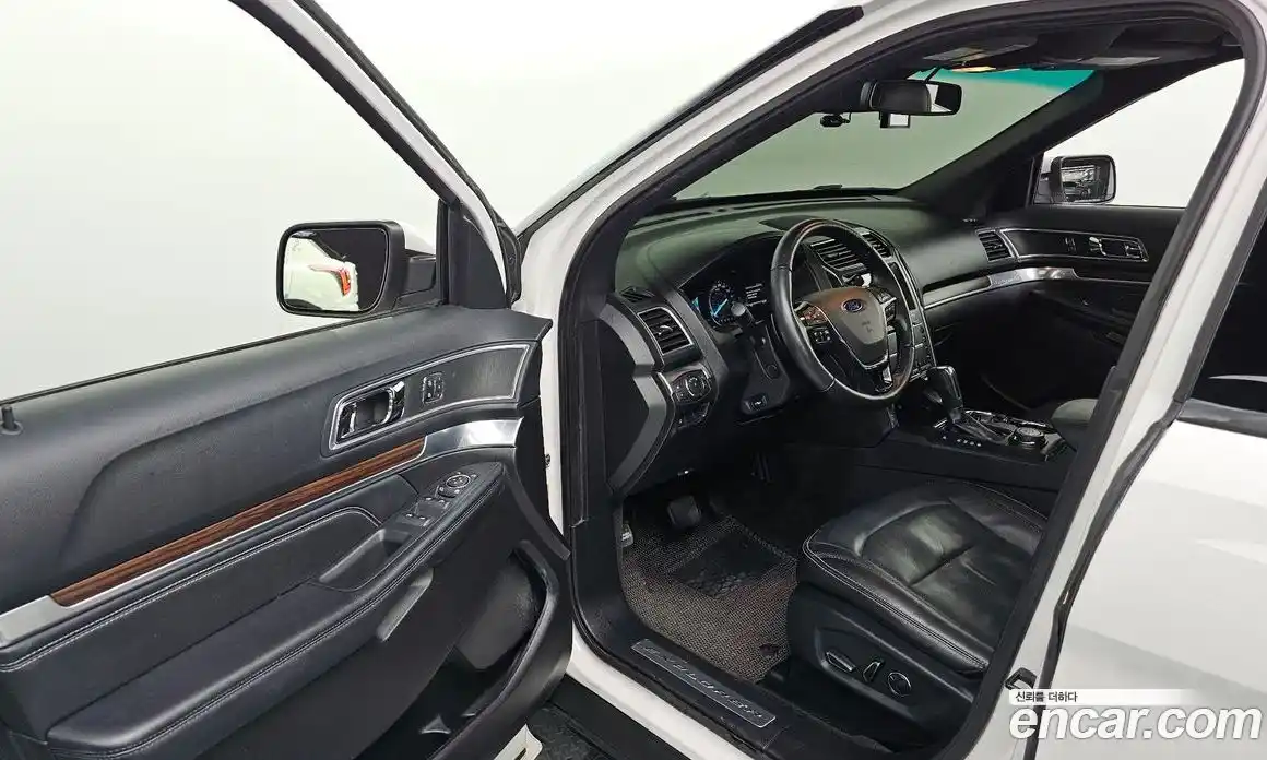 Ford Explorer 2017 2.3 Автомат в Москве № 273418, фото 9