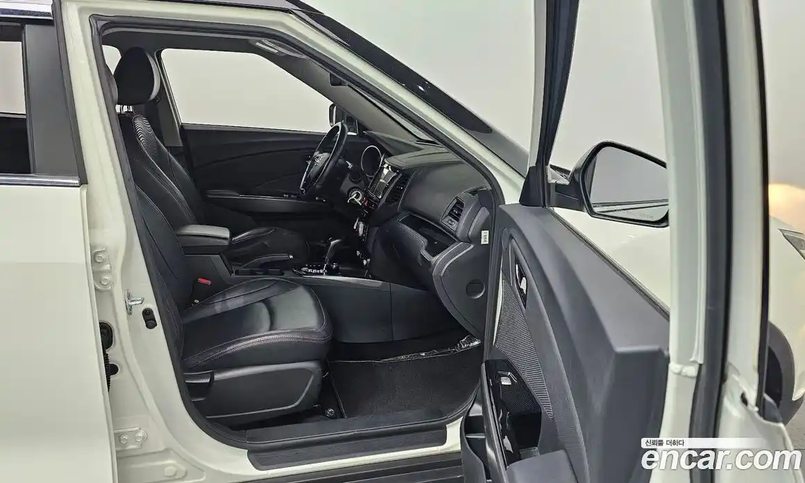 SsangYong TIBOLI 2017 1.6 Автомат в Москве № 28525, фото 3