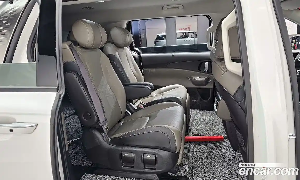 Kia Canival 2025 2.2 Автомат в Москве № 287322, фото 18