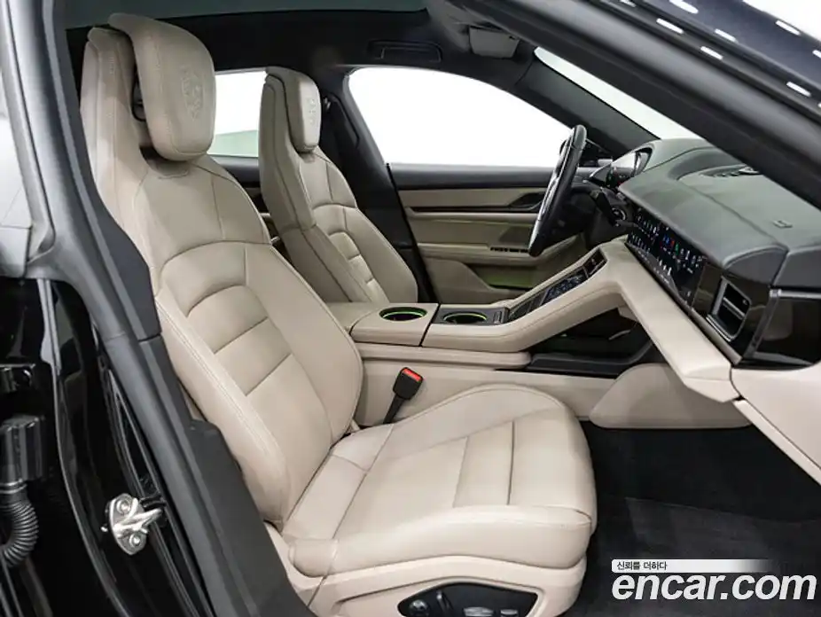 Porsche Taycan 2024 0.1 Автомат в Москве № 297531, фото 15