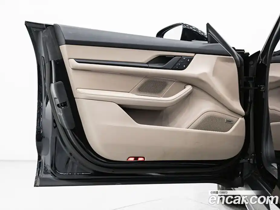 Porsche Taycan 2024 0.1 Автомат в Москве № 297531, фото 16