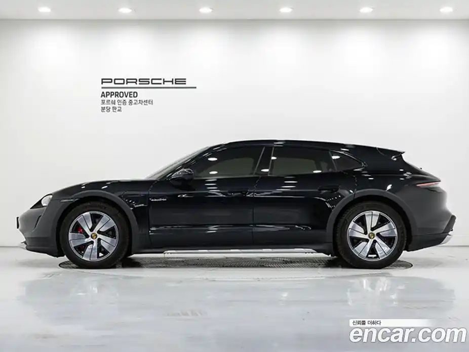 Porsche Taycan 2024 0.1 Автомат в Москве № 297531, фото 6
