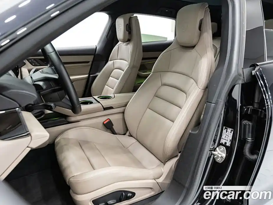 Porsche Taycan 2024 0.1 Автомат в Москве № 297531, фото 10