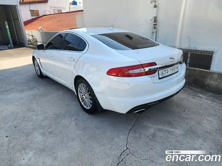 Jaguar XF 2014 2.0 Автомат в Москве № 305209, фото 4