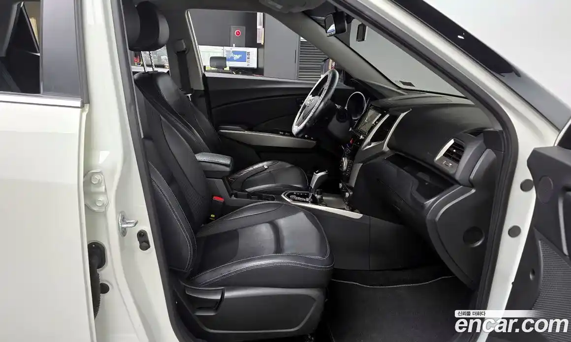 SsangYong TIBOLI 2016 1.6 Автомат в Москве № 31315, фото 1