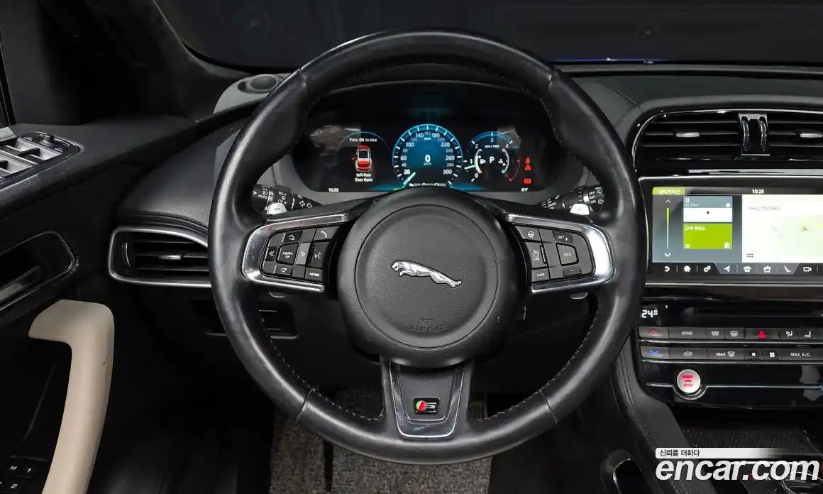 Jaguar F-Pace 2017 3.0 Автомат в Москве № 320231, фото 1