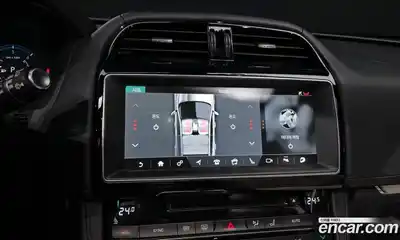 Jaguar F-Pace 2017 3.0 Автомат в Москве № 320231, миниатюра 5