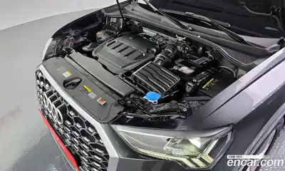 Audi Q3 2023 2.0 Автомат в Москве № 325381, миниатюра 6