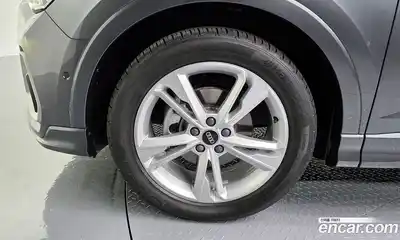 Audi Q3 2023 2.0 Автомат в Москве № 325381, миниатюра 7