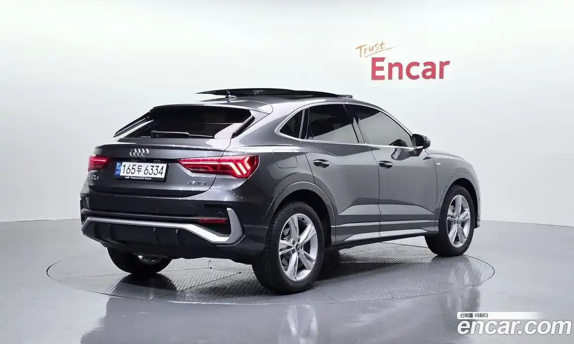 Audi Q3 2023 2.0 Автомат в Москве № 325381, фото 9