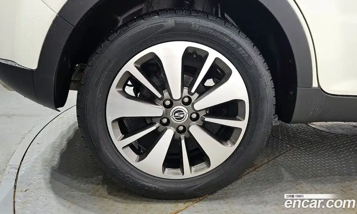 SsangYong Korando 2015 2.0 Автомат в Москве № 33286, фото 16