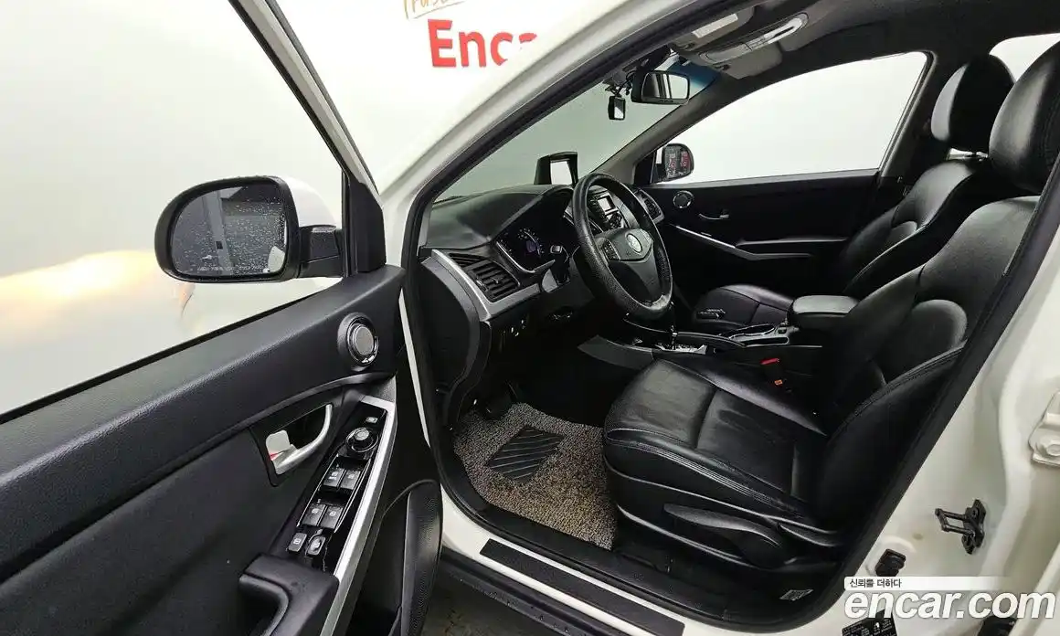 SsangYong Korando 2015 2.0 Автомат в Москве № 33286, фото 6