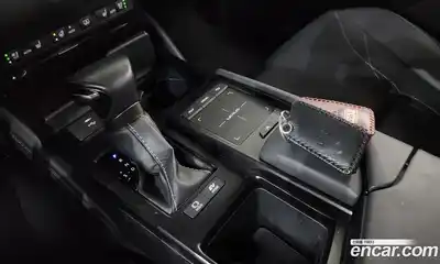 Lexus ES 2021 2.5 Автомат в Москве № 334321, миниатюра 12