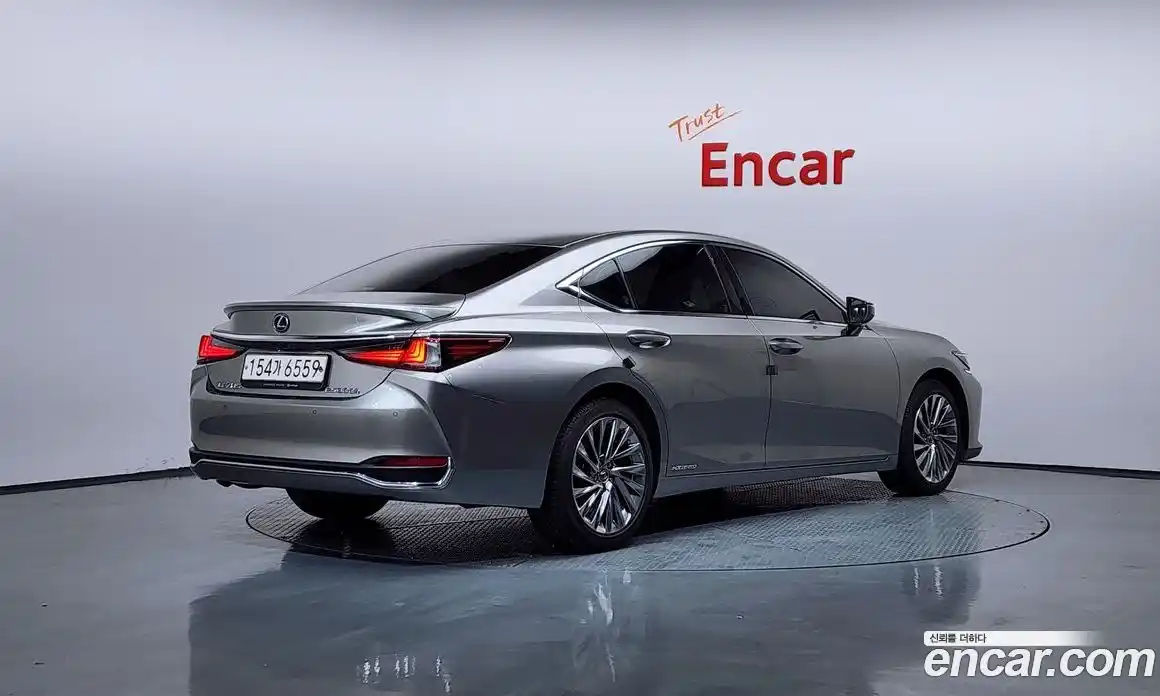 Lexus ES 2021 2.5 Автомат в Москве № 334321, фото 6