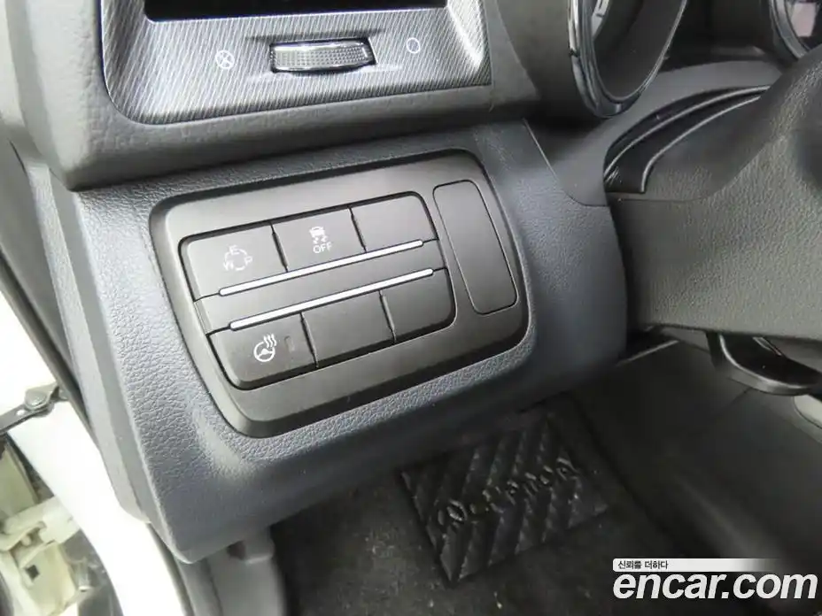 SsangYong TIBOLI 2017 1.6 Автомат в Москве № 33739, фото 10