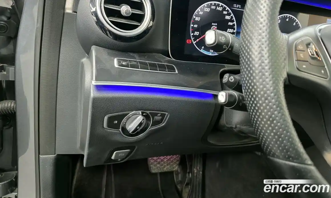 Mercedes-Benz E-Class 2017 2.0 Автомат в Москве № 342727, фото 15