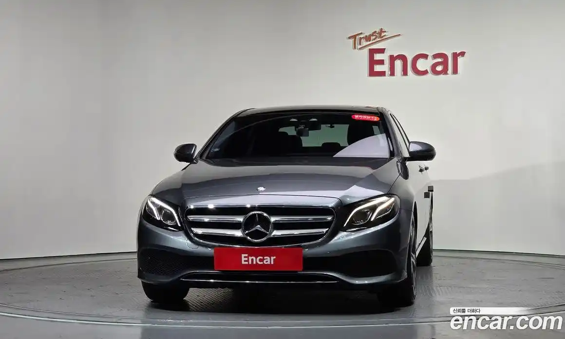 Mercedes-Benz E-Class 2017 2.0 Автомат в Москве № 342727, фото 17