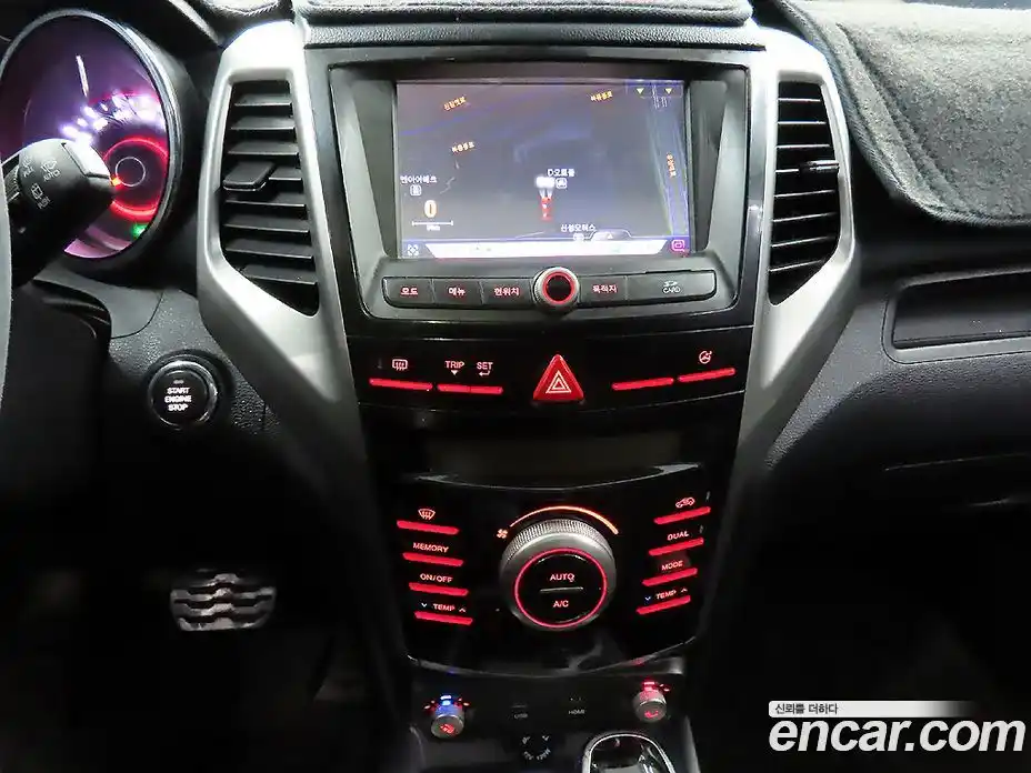 SsangYong TIBOLI 2015 1.6 Автомат в Москве № 36586, фото 13